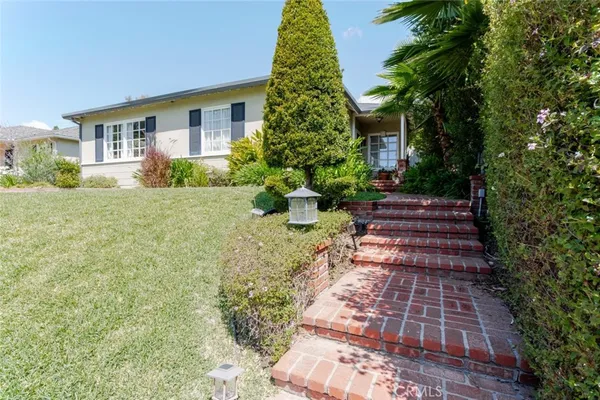 $6,950 | 1119 Atlee Drive, La Canada Flintridge, CA 91011