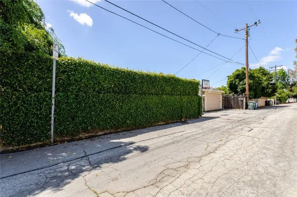 $6,950 | 1119 Atlee Drive, La Canada Flintridge, CA 91011