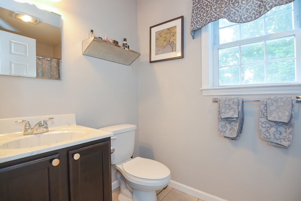 11 Taylor Street, Unit B Saugus, MA 01906 - Photo 21 of 27