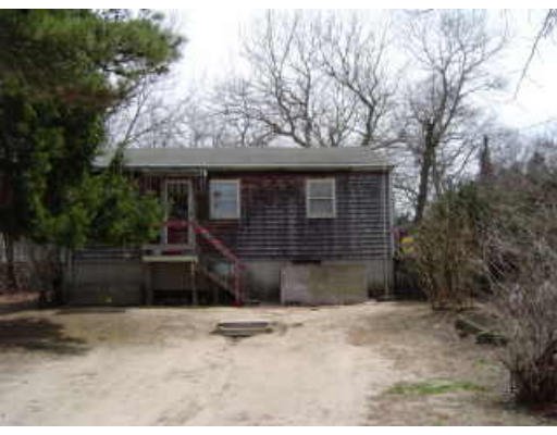 8 Adams Street Wareham, MA 02571 - Photo 2 of 4 Gallery Image 2
