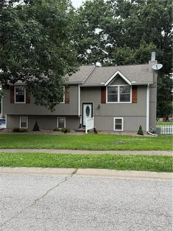 $315,000 | 112 Frank Street, Kearney, MO 64060