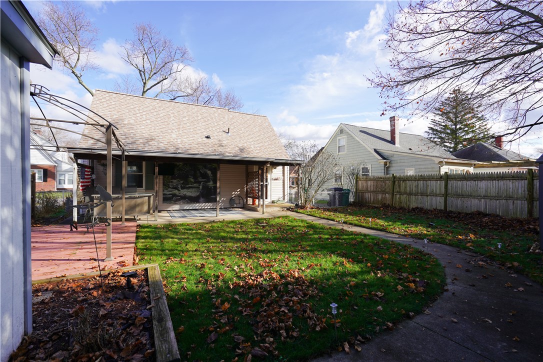 249 Tennyson Road Warwick, RI 02888 - Photo 35 of 39 Gallery Image 35
