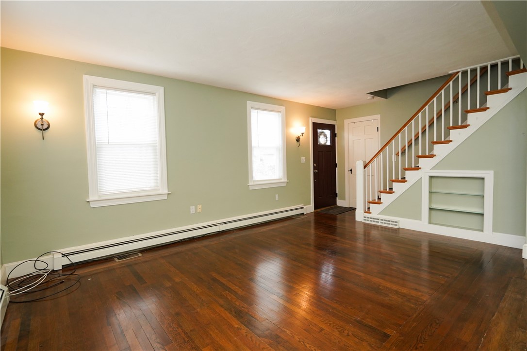 249 Tennyson Road Warwick, RI 02888 - Photo 6 of 39 Gallery Image 6