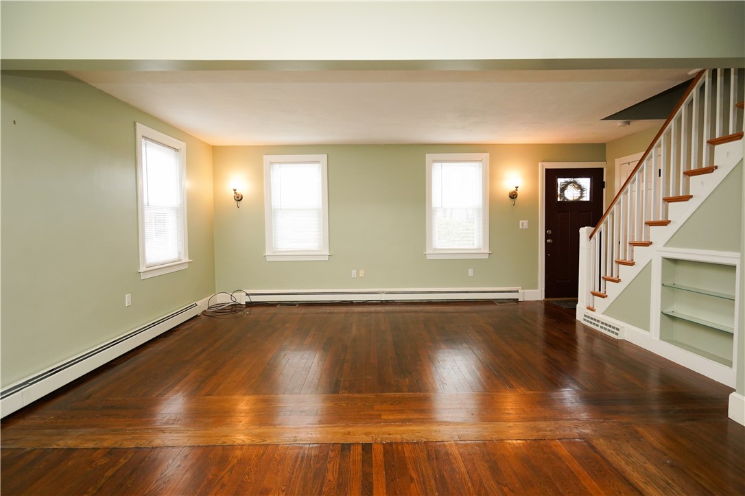 249 Tennyson Road Warwick, RI 02888 - Photo 8 of 39 Gallery Image 8