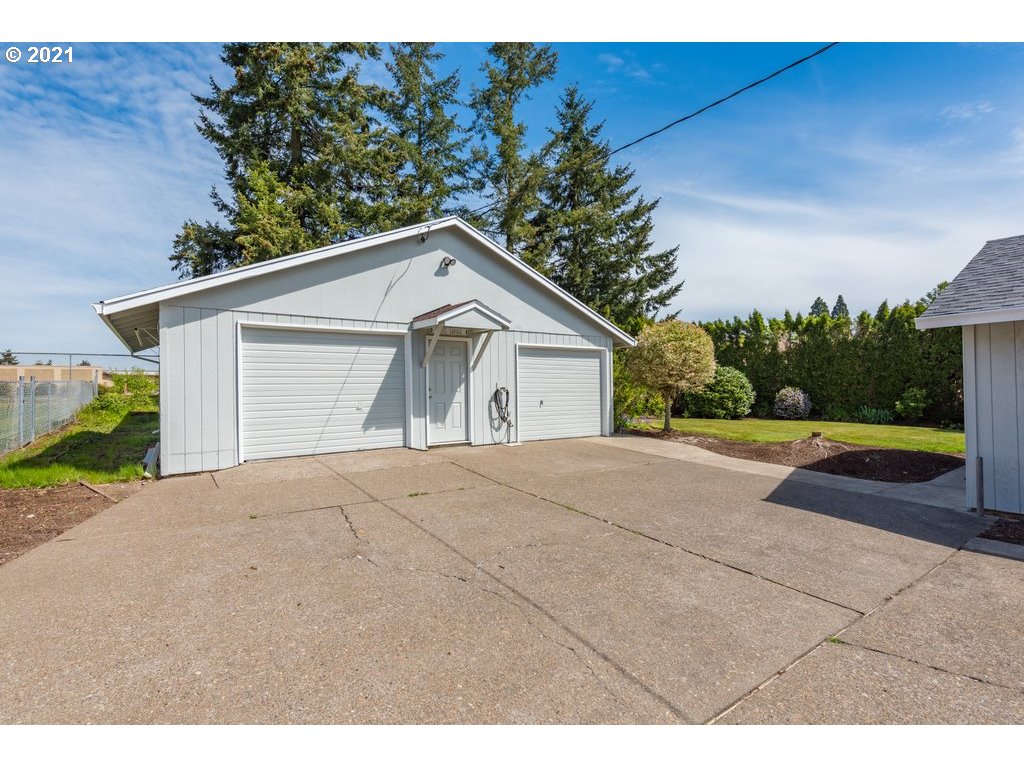 167 Warner Parrott Road Oregon City, OR 97045 - Photo 6 of 32 Workshop