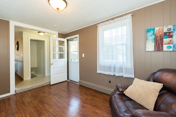 6 Jefferson Road Peabody, MA 01960 - Photo 12 of 17 Gallery Image 12