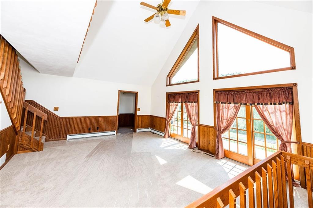1753 Anthony Run Road Indiana, PA 15701 - Photo 3 of 20 Living Room