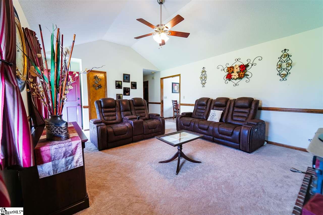 206 Adams Court Inman, SC 29349 - Photo 3 of 28