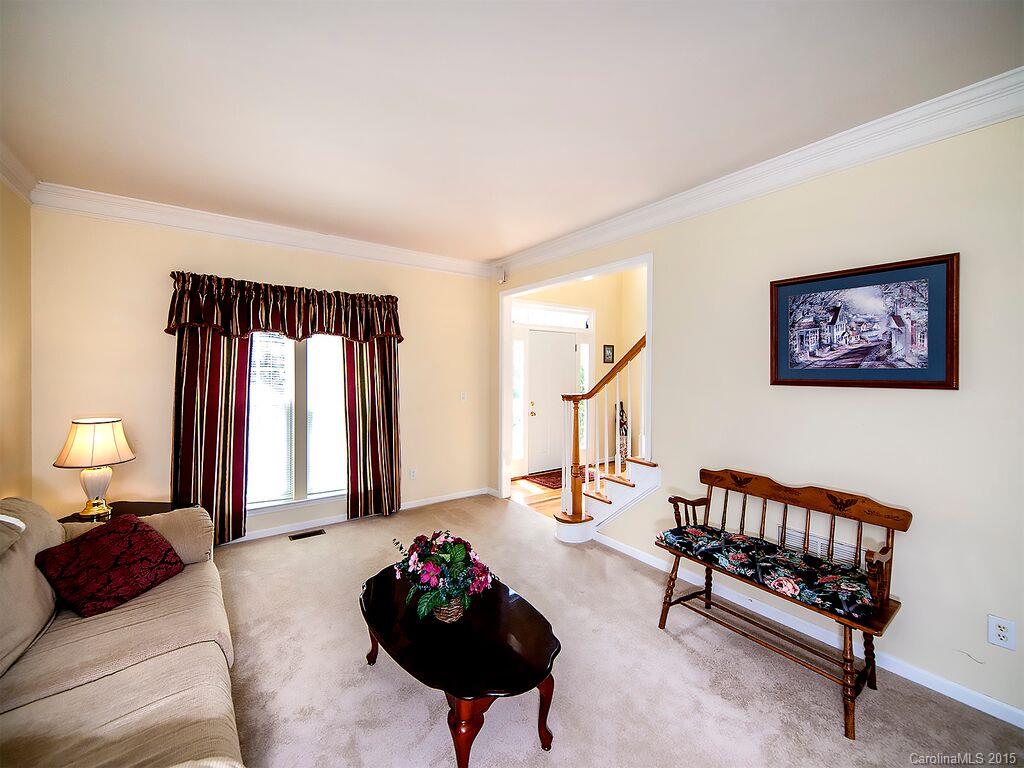 933 Cadogan Court Fort Mill, SC 29708 - Photo 4 of 24