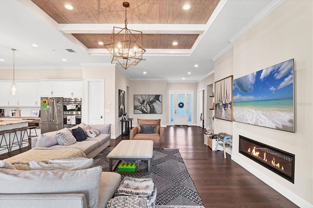 1614 Bay Road Sarasota, FL 34231 - Photo 8 of 51 Gallery Image 8