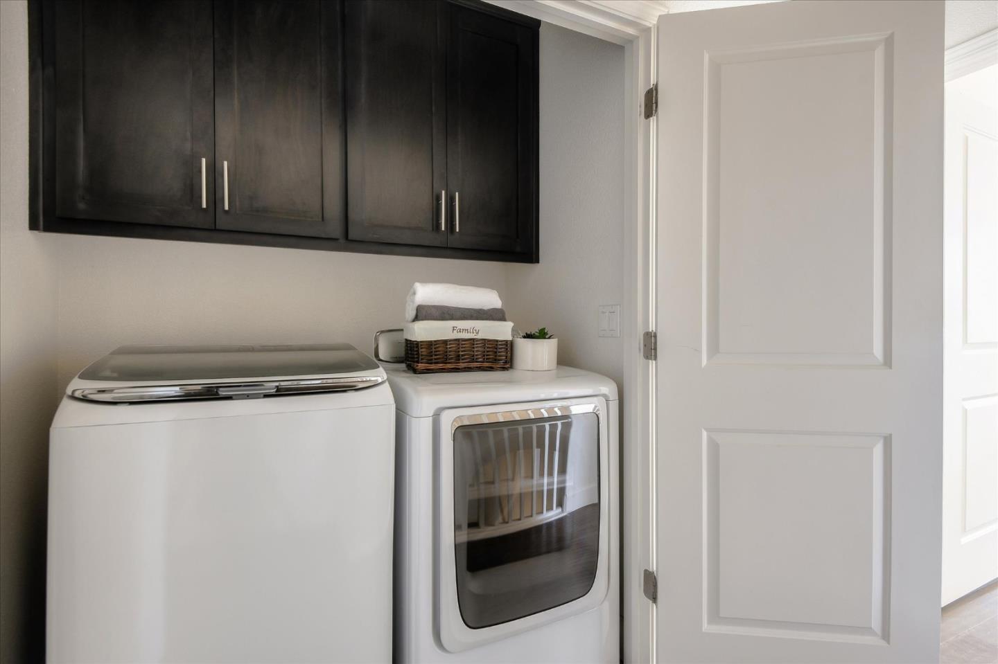 1915 McCandless Drive Milpitas, CA 95035 - Photo 14 of 28 a utility room with dryer and washer