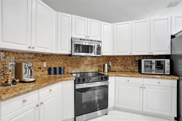 $725,000 | 4286 Northwest 42nd Terrace, Coconut Creek, FL 33073