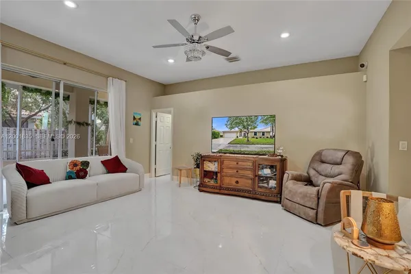 $725,000 | 4286 Northwest 42nd Terrace, Coconut Creek, FL 33073