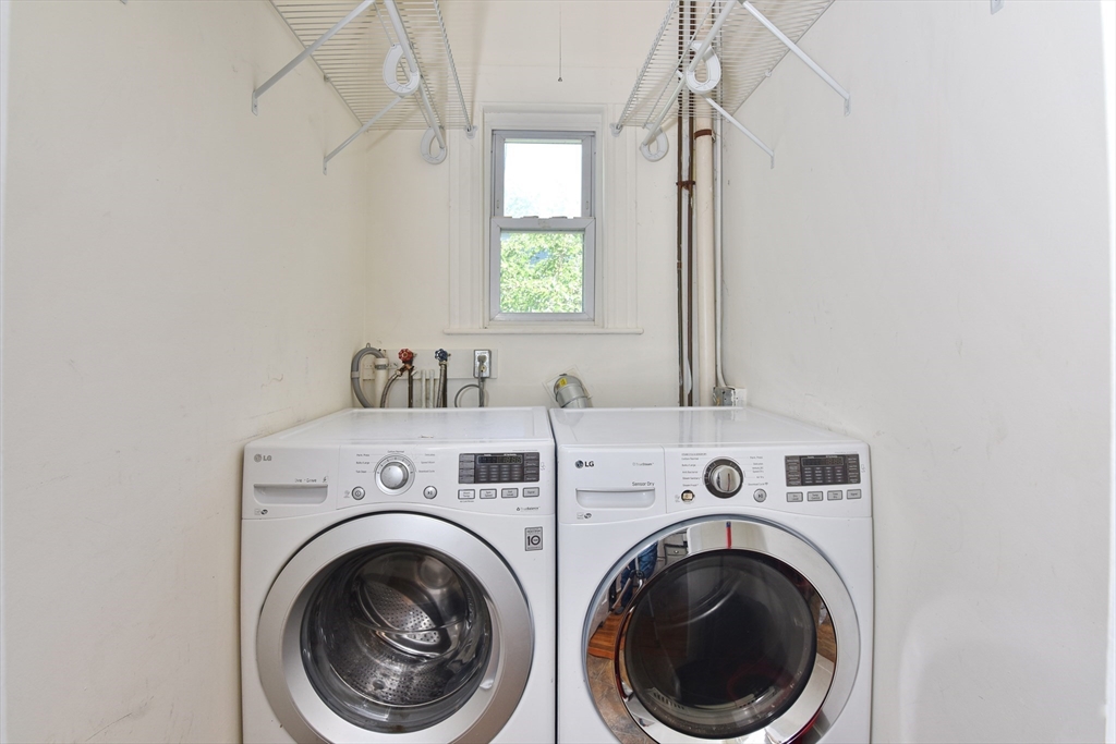422 Trapelo Road, Unit 2 Belmont, MA 02478 - Photo 4 of 20