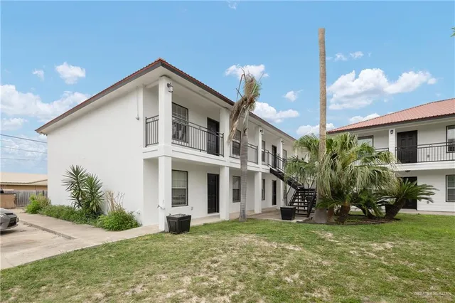 $800 | 1105 West Stubbs Street, Unit 1, Edinburg, TX 78539