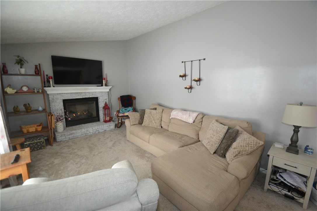 3479 West Walworth Road Walworth, NY 14502 - Photo 7 of 41 Family room