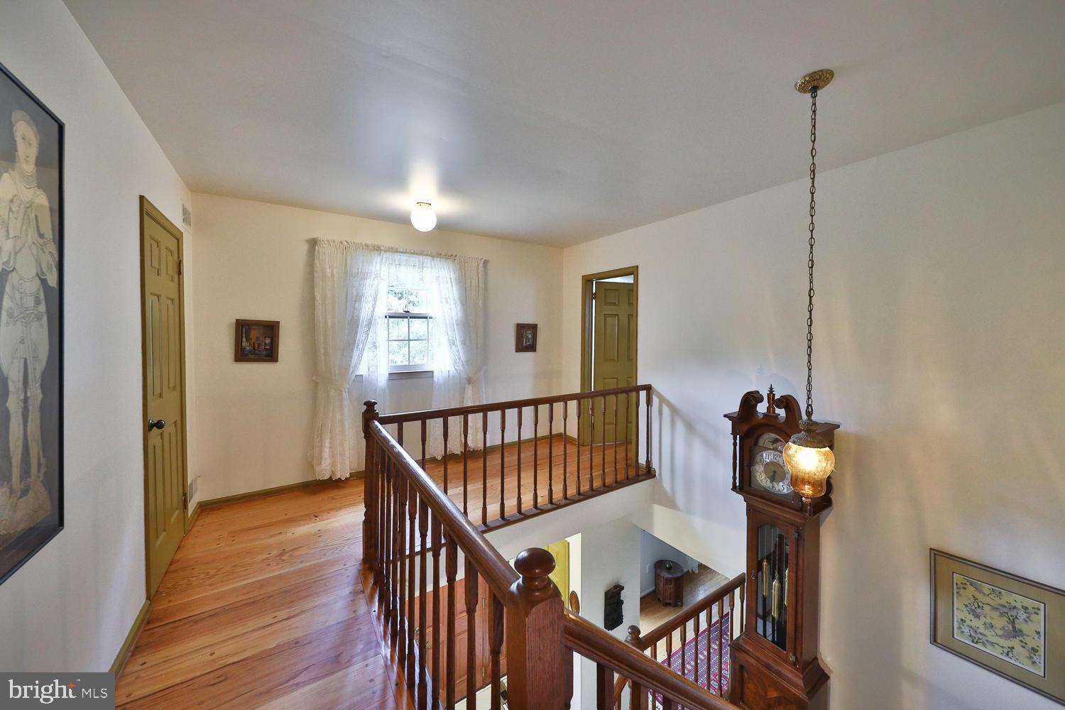 101 Vista Road Jenkintown, PA 19046 - Photo 22 of 47 2nd Floor Landing
