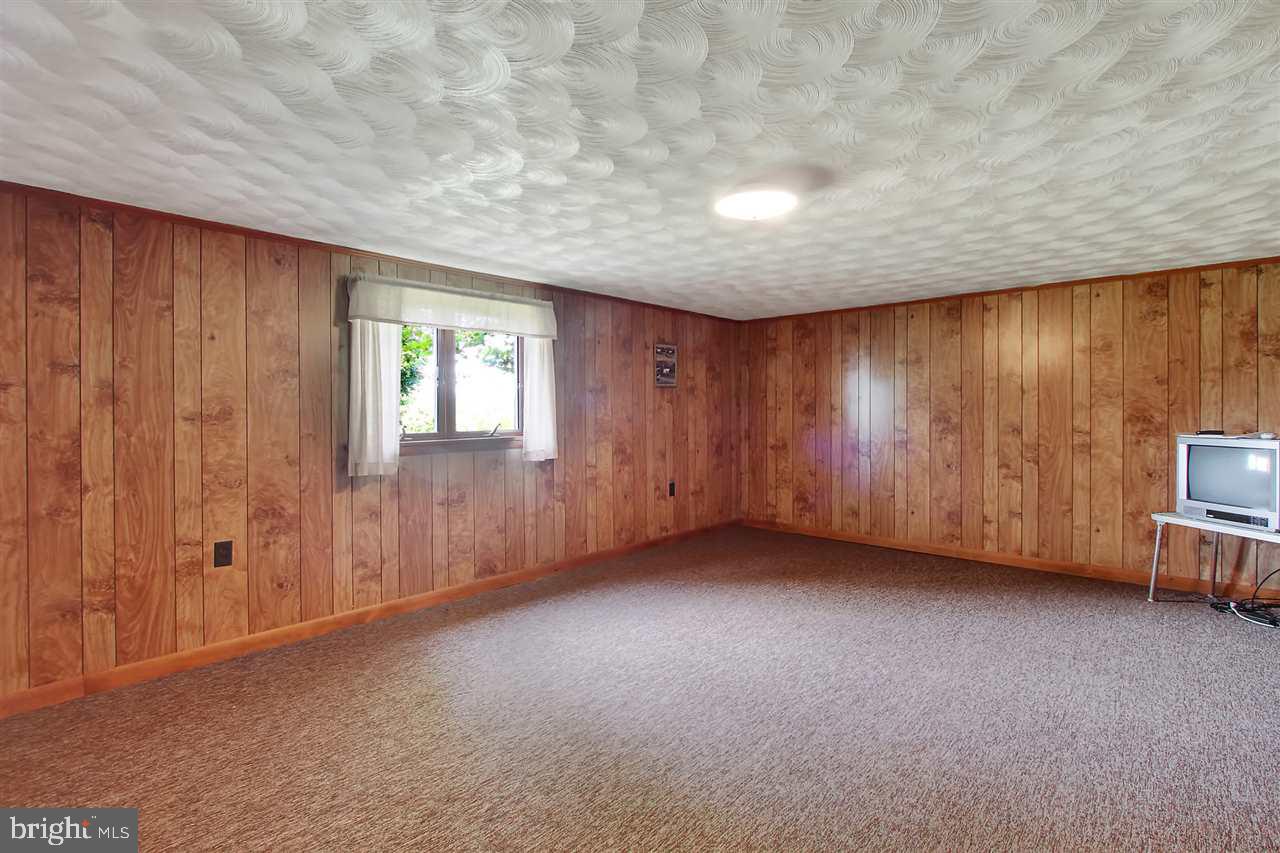 775 York Road Dover, PA 17315 - Photo 14 of 25