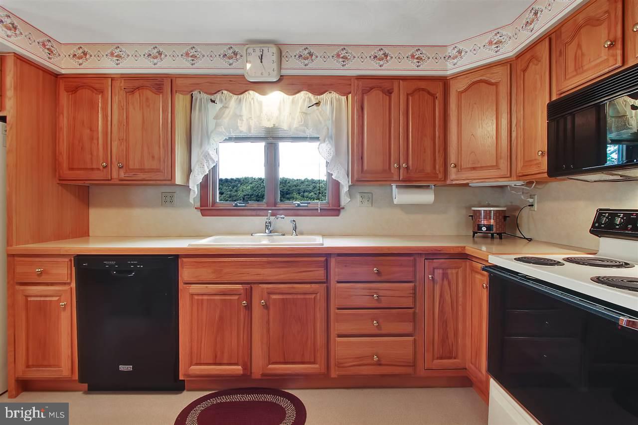 775 York Road Dover, PA 17315 - Photo 7 of 25