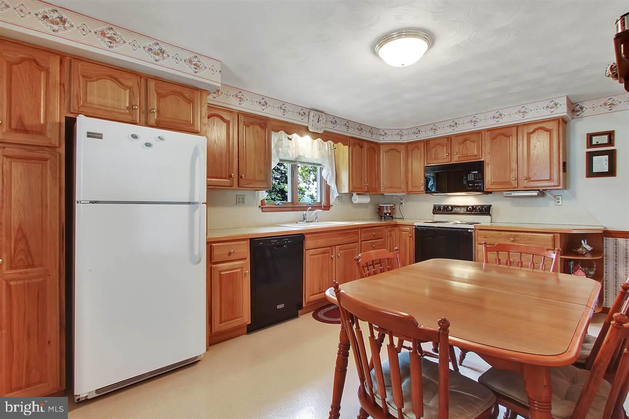 775 York Road Dover, PA 17315 - Photo 8 of 25