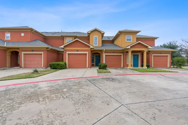 $1,700 | 2900 South Lakeline Boulevard, Unit 322, Cedar Park, TX 78613