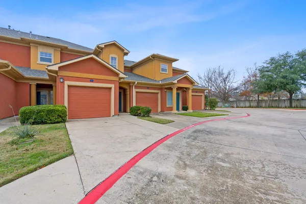$1,700 | 2900 South Lakeline Boulevard, Unit 322, Cedar Park, TX 78613