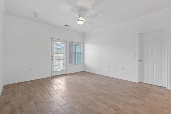 $1,700 | 2900 South Lakeline Boulevard, Unit 322, Cedar Park, TX 78613