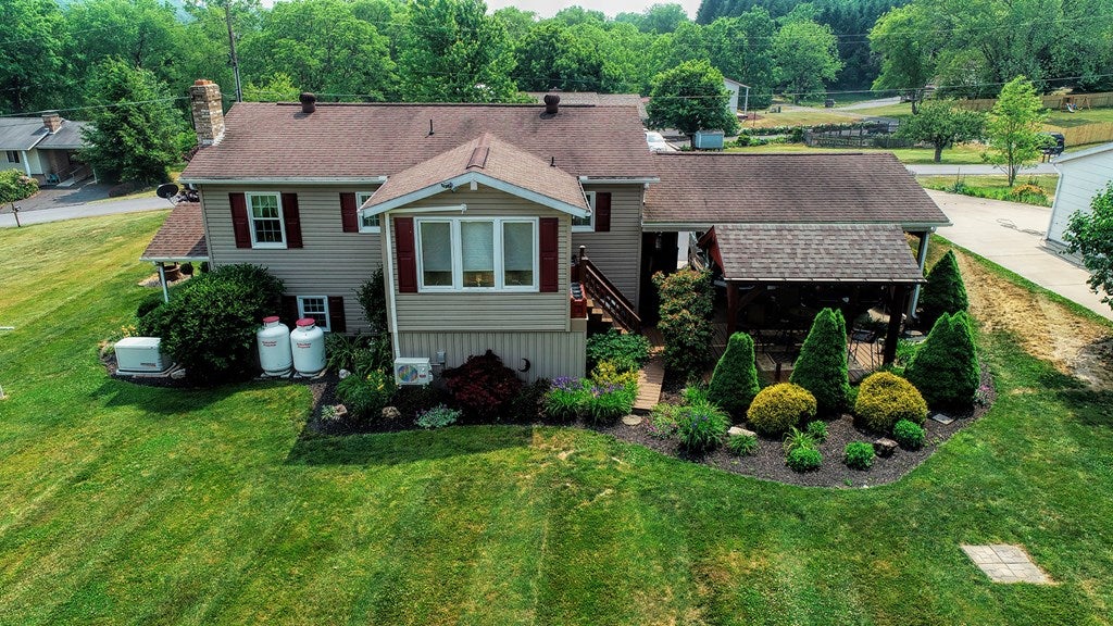 7989 Sunnymeade Road Huntingdon, PA 16652 - Photo 6 of 63 Gallery Image 6
