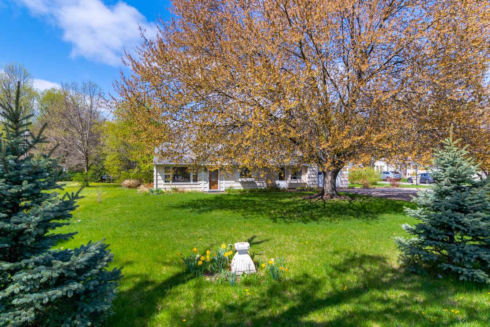 1547 North Hickory Road South Bend, IN 46635 - Photo 3 of 28 Gallery Image 3