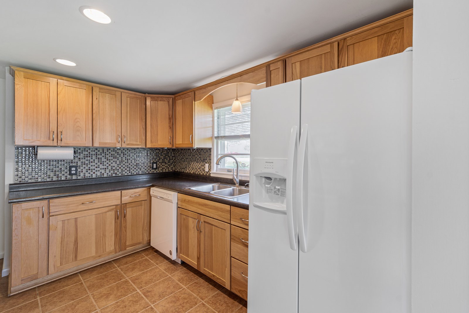 1547 North Hickory Road South Bend, IN 46635 - Photo 10 of 28 Gallery Image 10