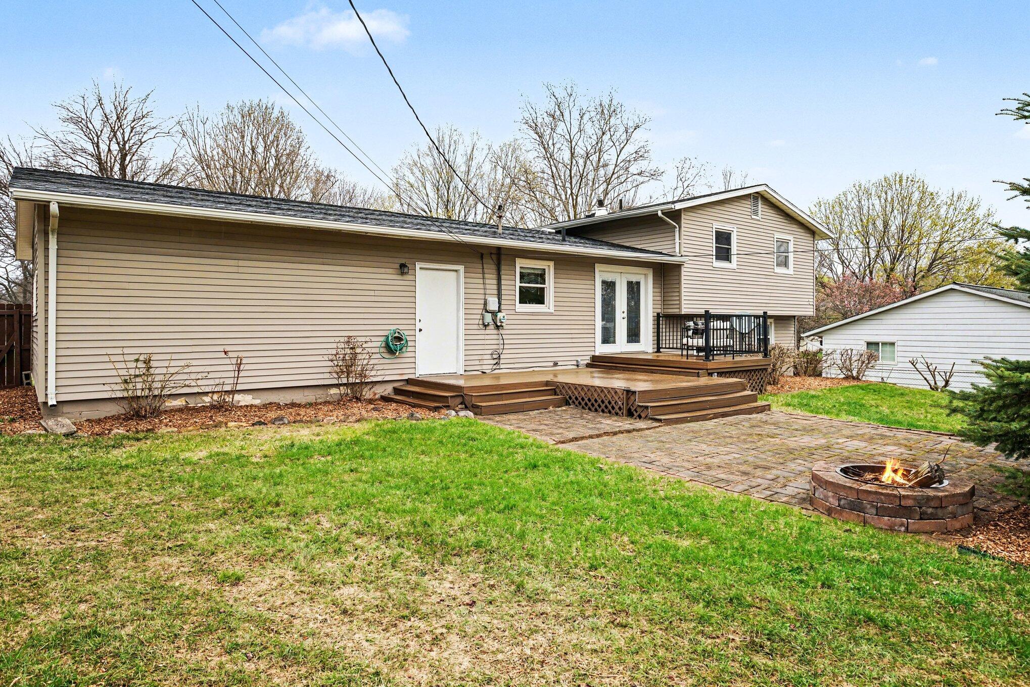 102 Elizabeth Street Buchanan, MI 49107 - Photo 25 of 26 025_dsc06712_178