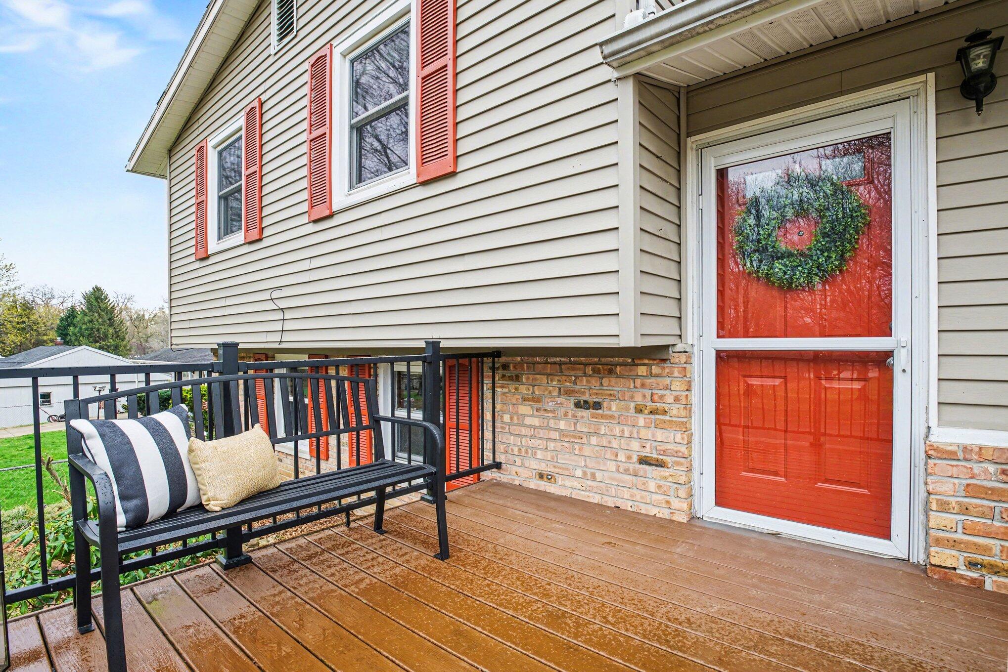 102 Elizabeth Street Buchanan, MI 49107 - Photo 4 of 26 004_dsc06703_457