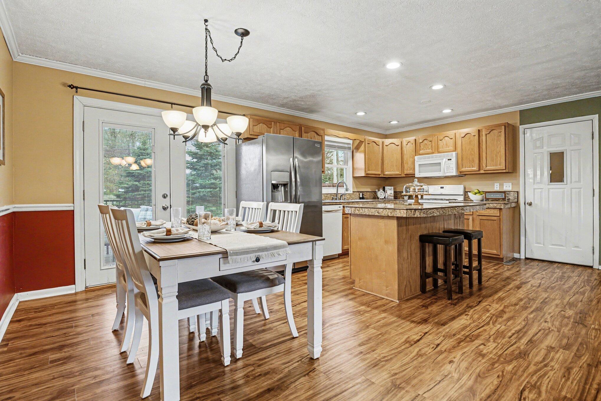 102 Elizabeth Street Buchanan, MI 49107 - Photo 8 of 26 008_dsc06576_194