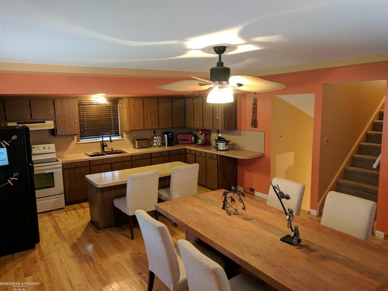 4306 East 11 Mile Road Warren, MI 48091 - Photo 5 of 27 31316186-4.JPG