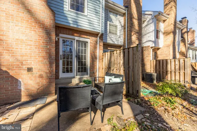 $3,350 | 2038 Derby Ridge Lane, Unit 35, Silver Spring, MD 20910