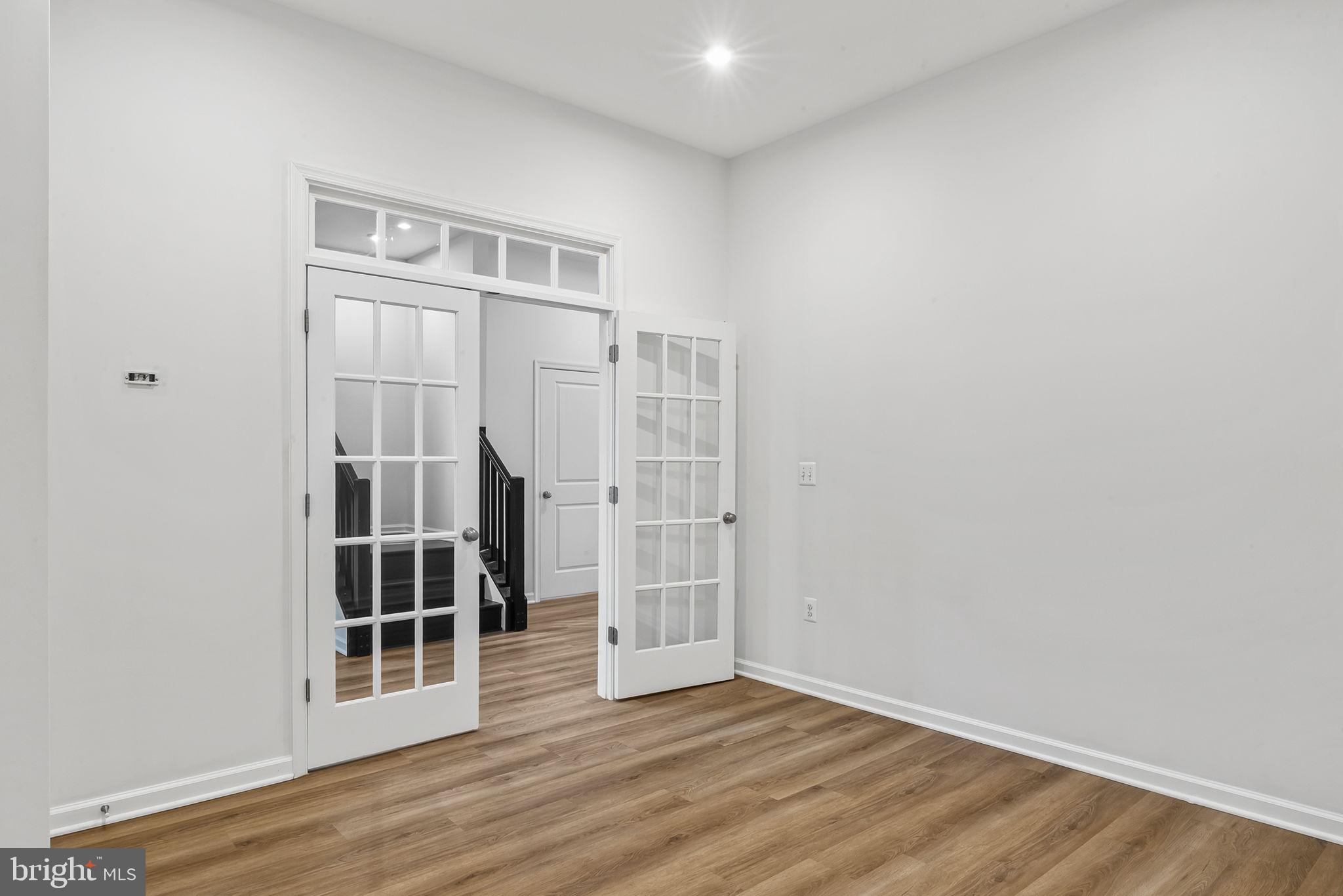 18270 Moss Garden Road Dumfries, VA 22026 - Photo 28 of 85 Office