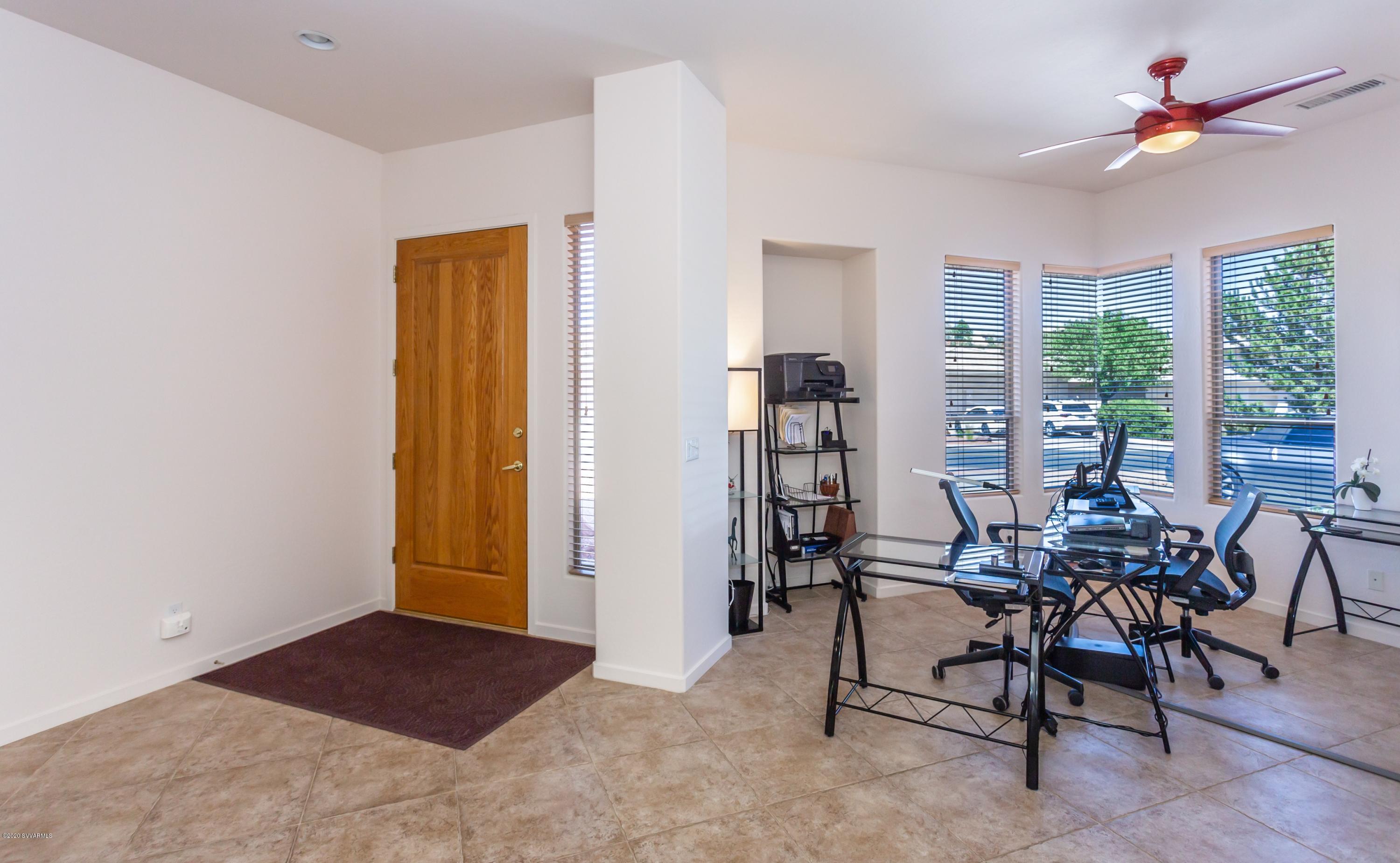 690 Crown Ridge Road Sedona, AZ 86351 - Photo 10 of 38 004_Foyer