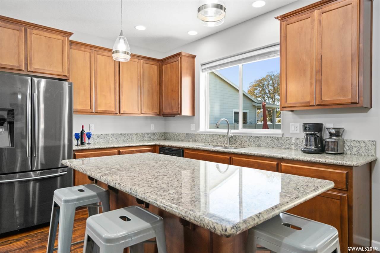 6424 Sedona Road Albany, OR 97321 - Photo 11 of 42 Gallery Image 11