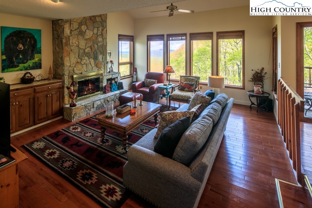 218 Grassy Gap Loop Road Beech Mountain, NC 28604 - Photo 8 of 50 Gallery Image 8