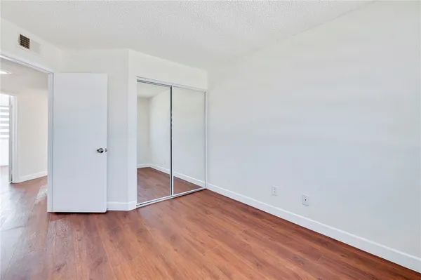 $559,000 | 16331 Cornuta Avenue, Unit E, Bellflower, CA 90706