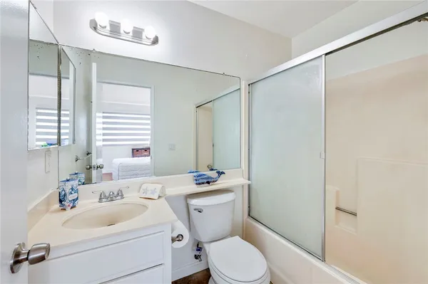 $559,000 | 16331 Cornuta Avenue, Unit E, Bellflower, CA 90706
