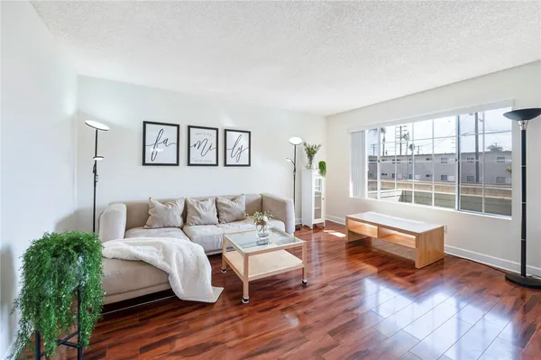 $559,000 | 16331 Cornuta Avenue, Unit E, Bellflower, CA 90706
