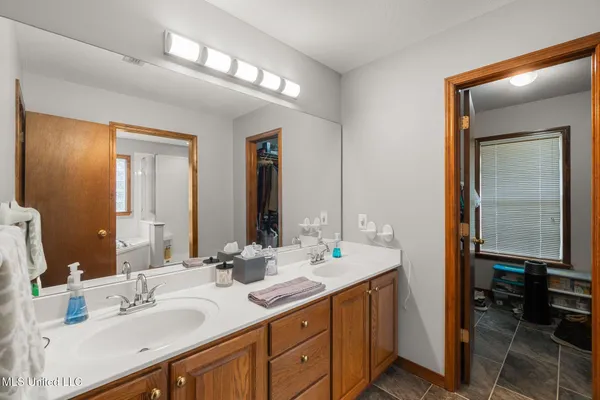 $249,500 | 48 J Shows Drive, Seminary, MS 39479