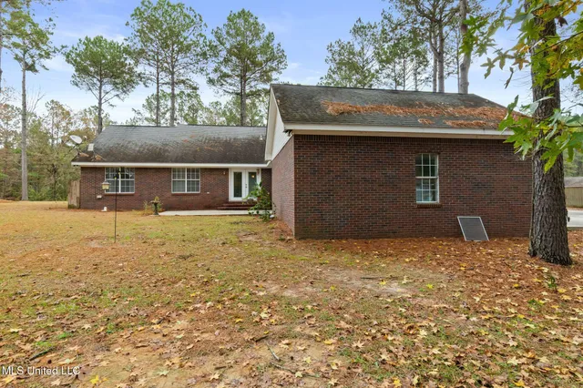 $269,500 | 48 J Shows Drive, Seminary, MS 39479