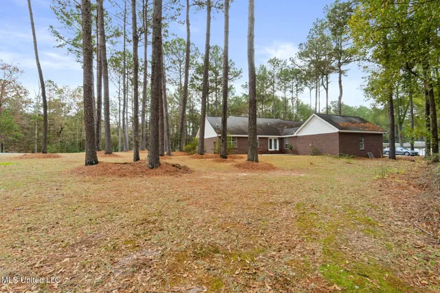 $269,500 | 48 J Shows Drive, Seminary, MS 39479