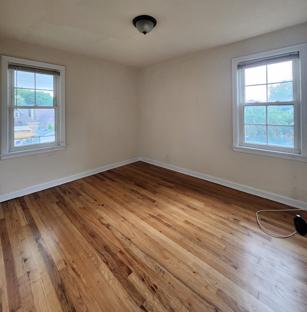 4257 West Nelson Street, Unit 2 Chicago, IL 60641 - Photo 6 of 8