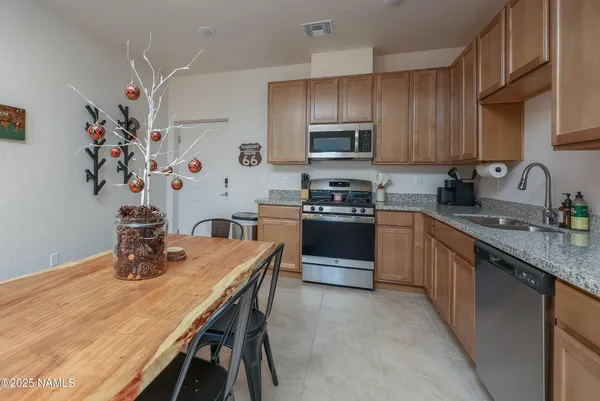$459,900 | 207 South Beaver Street, Unit 505, Flagstaff, AZ 86001
