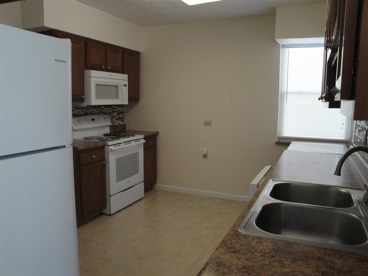 1560 Upland Road Huntington, WV 25701 - Photo 11 of 14 Gallery Image 11