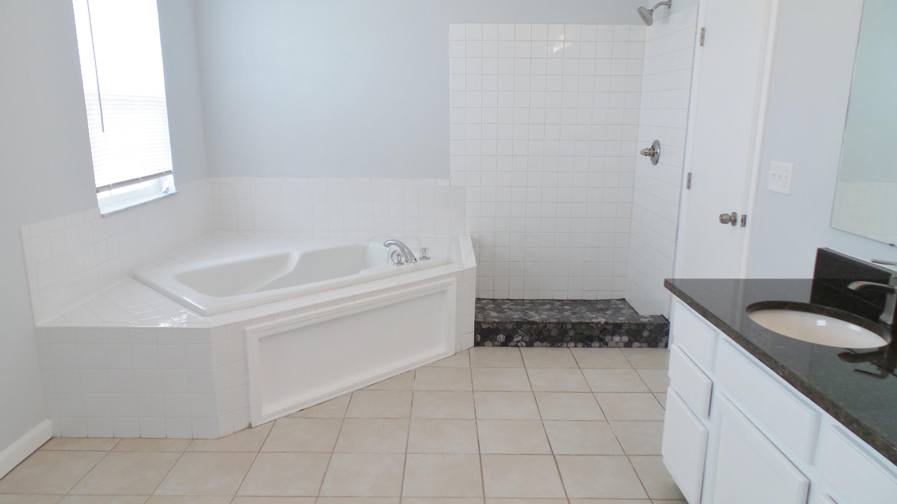 7892 Pinehill Road Lewis Center, OH 43035 - Photo 18 of 37 Gallery Image 18