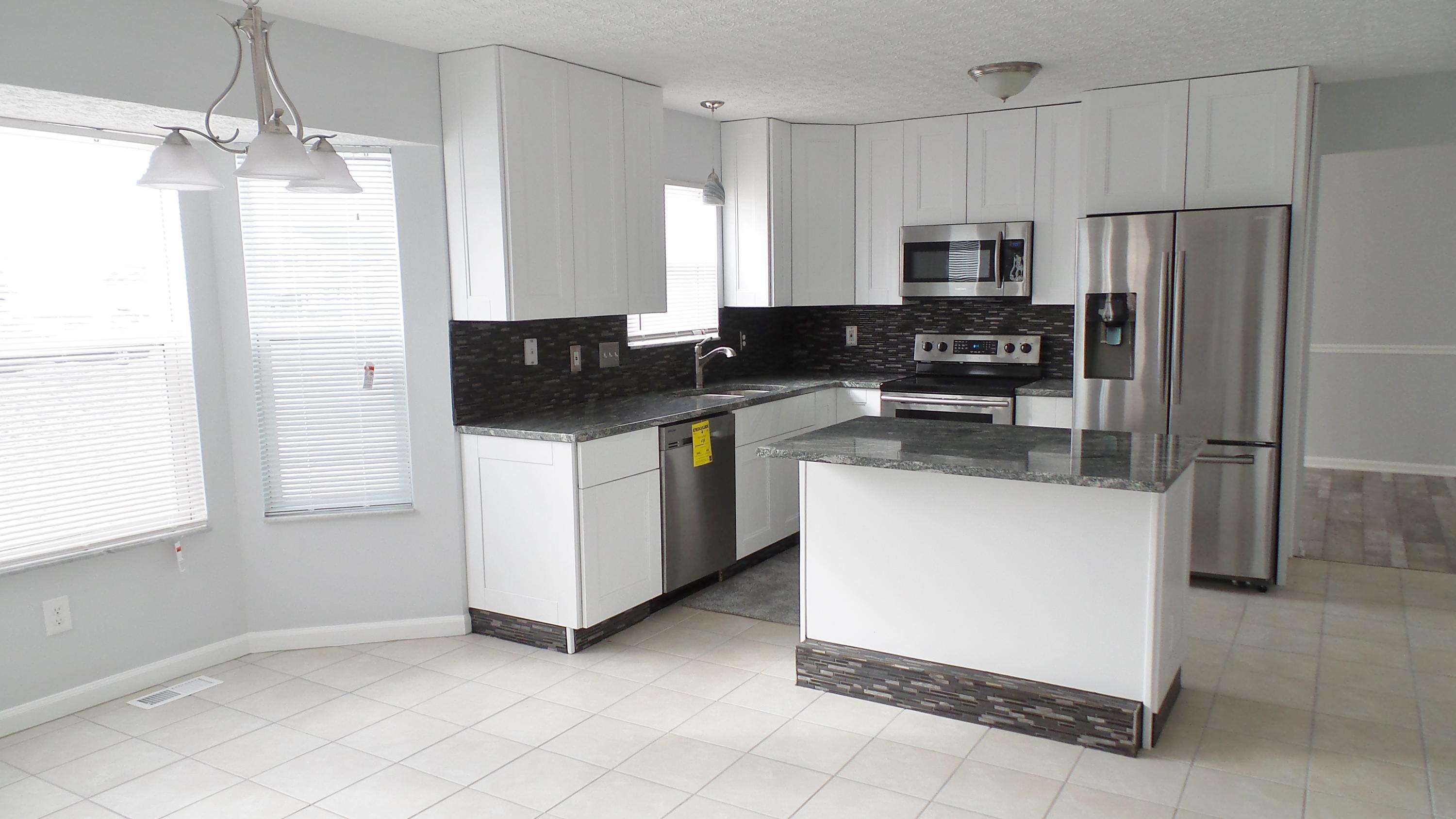 7892 Pinehill Road Lewis Center, OH 43035 - Photo 2 of 37 Gallery Image 2
